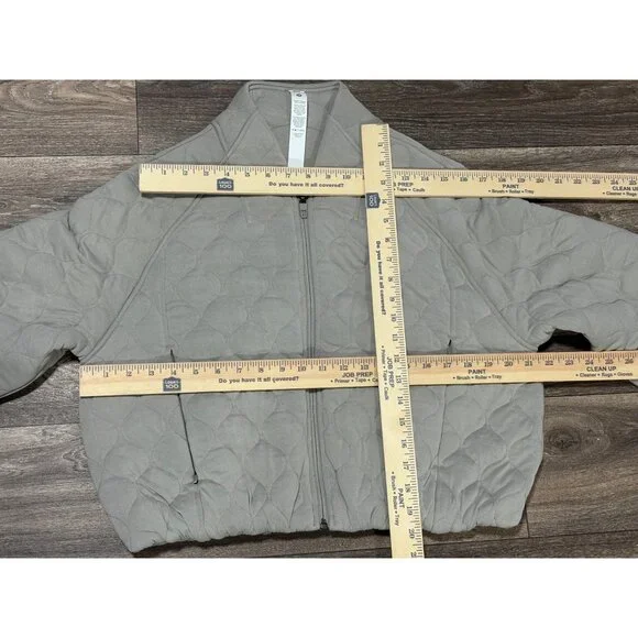 Lululemon Quilted Bomber Zip-Up Jacket Gray Size 8 Cotton-Blend Cropped Casual - Picture 4 of 11